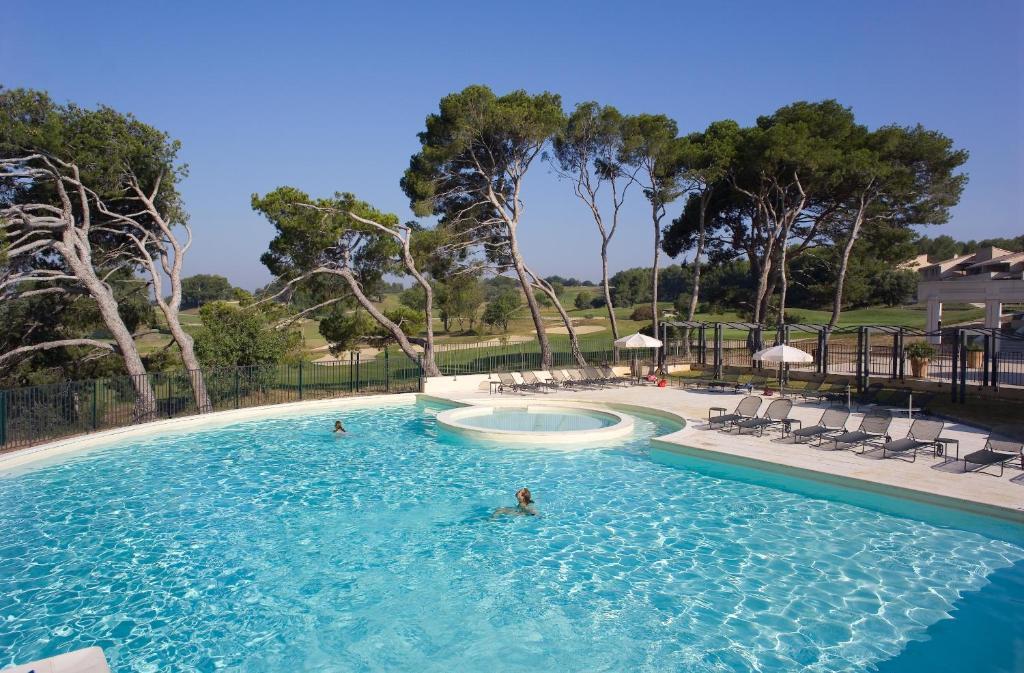 Madame Vacances Residence Provence Country Club Saumane-de-Vaucluse Zimmer foto